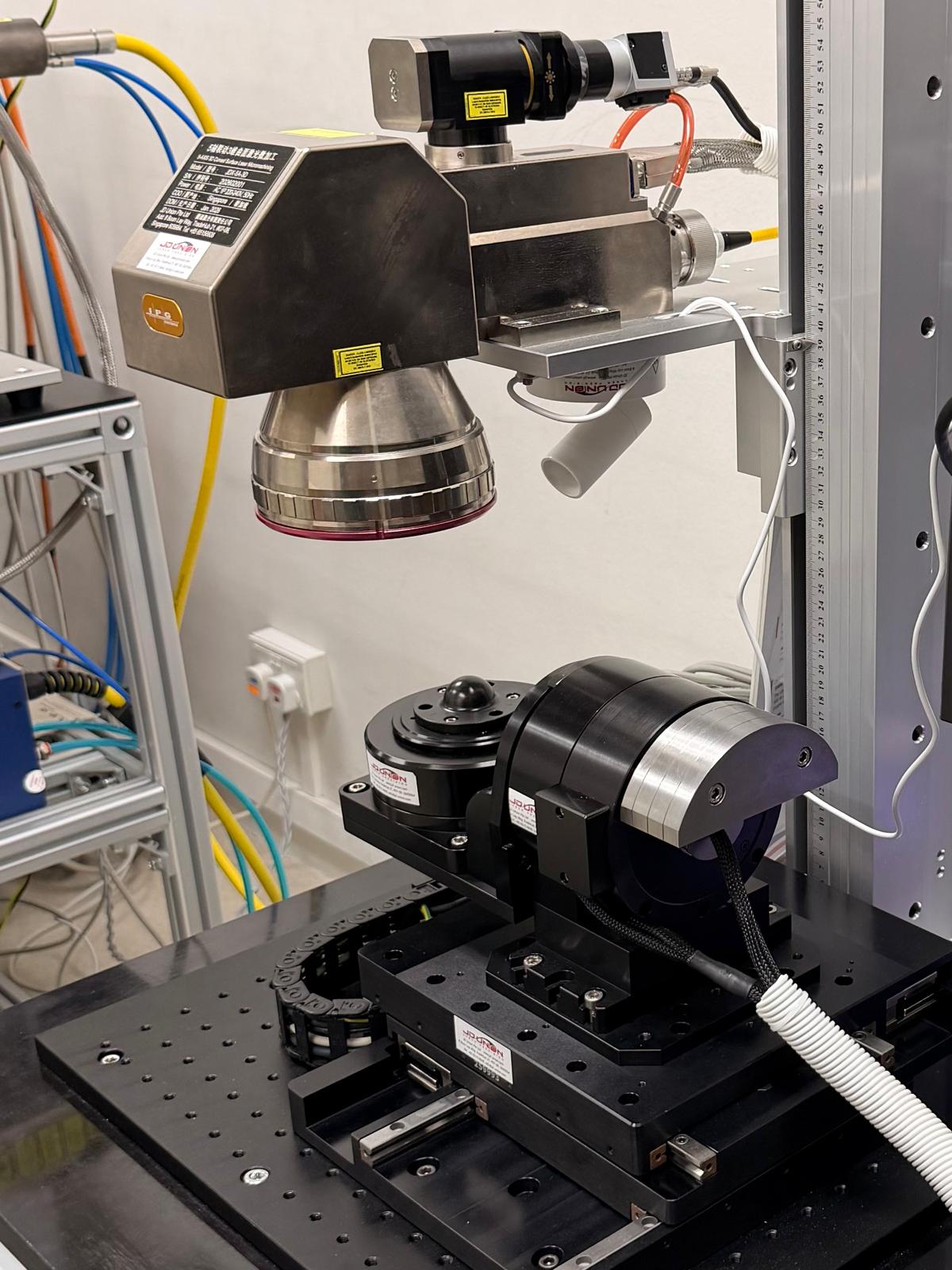 Multi-axis machine with new Elmo motion control drives integrated